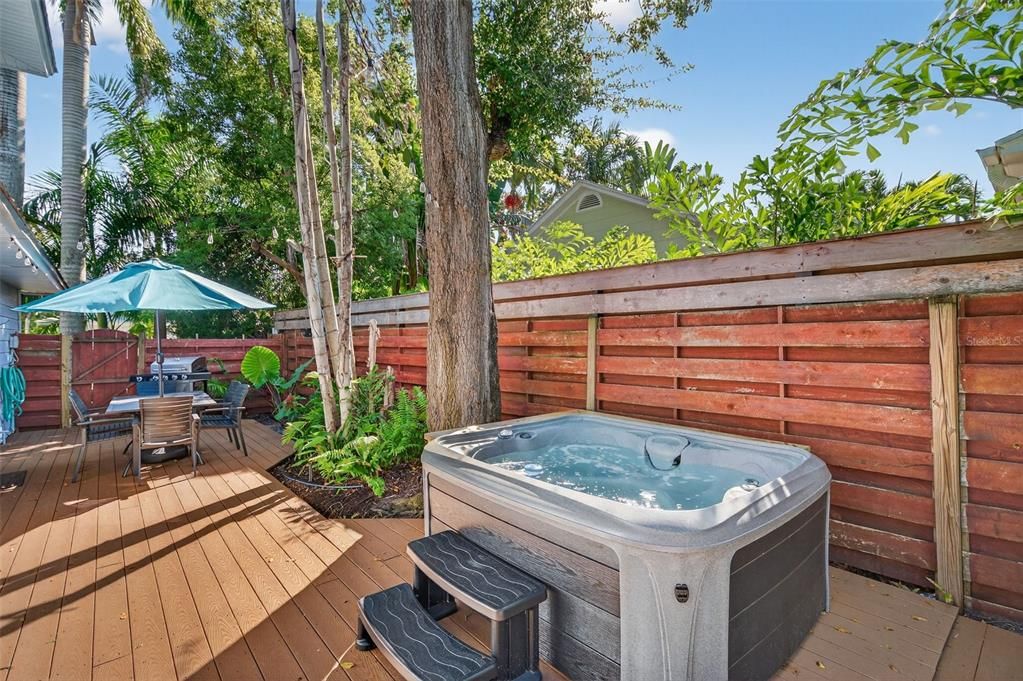 На продажу: $489,900 (3 спален, 2 ванн, 1425 Квадратных фут)