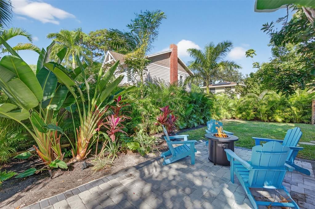 На продажу: $489,900 (3 спален, 2 ванн, 1425 Квадратных фут)