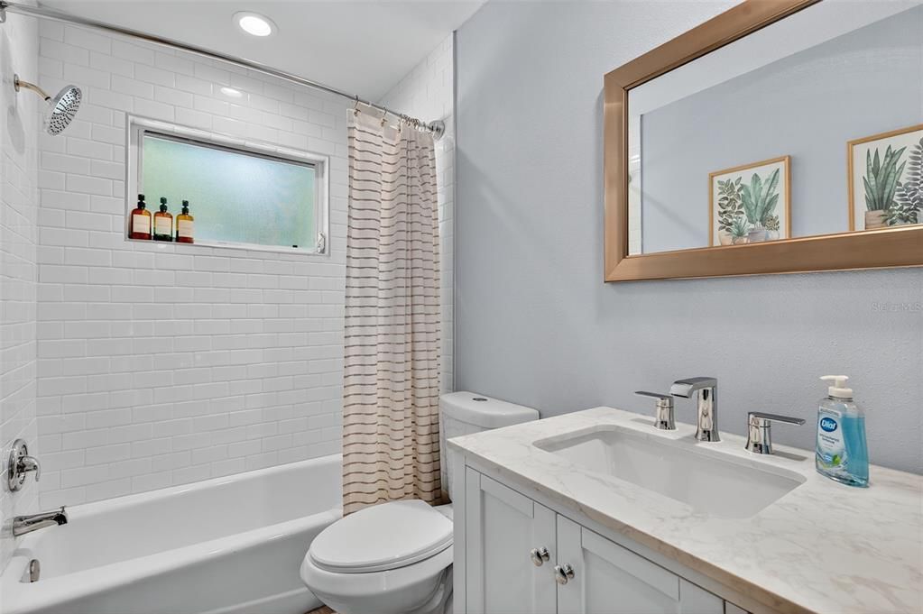 На продажу: $489,900 (3 спален, 2 ванн, 1425 Квадратных фут)