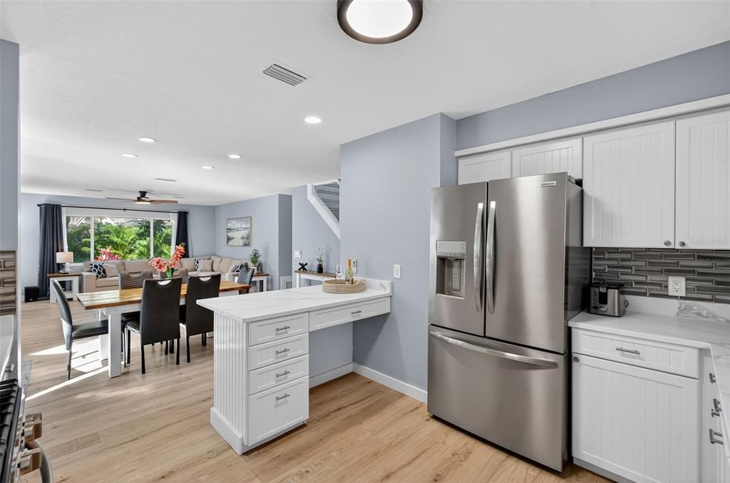 На продажу: $489,900 (3 спален, 2 ванн, 1425 Квадратных фут)