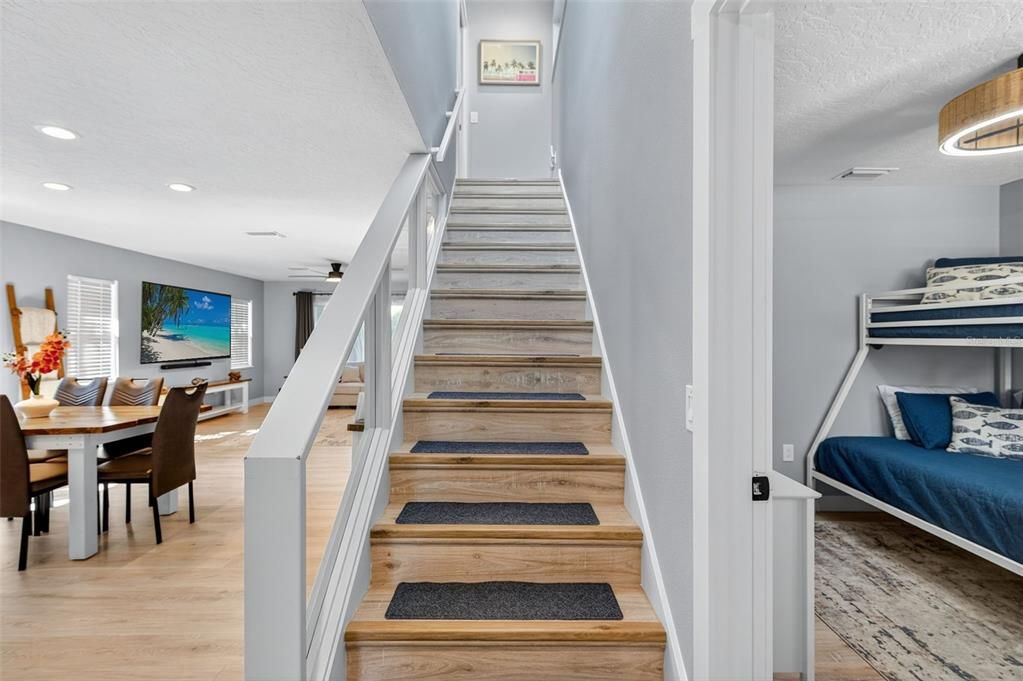 На продажу: $489,900 (3 спален, 2 ванн, 1425 Квадратных фут)