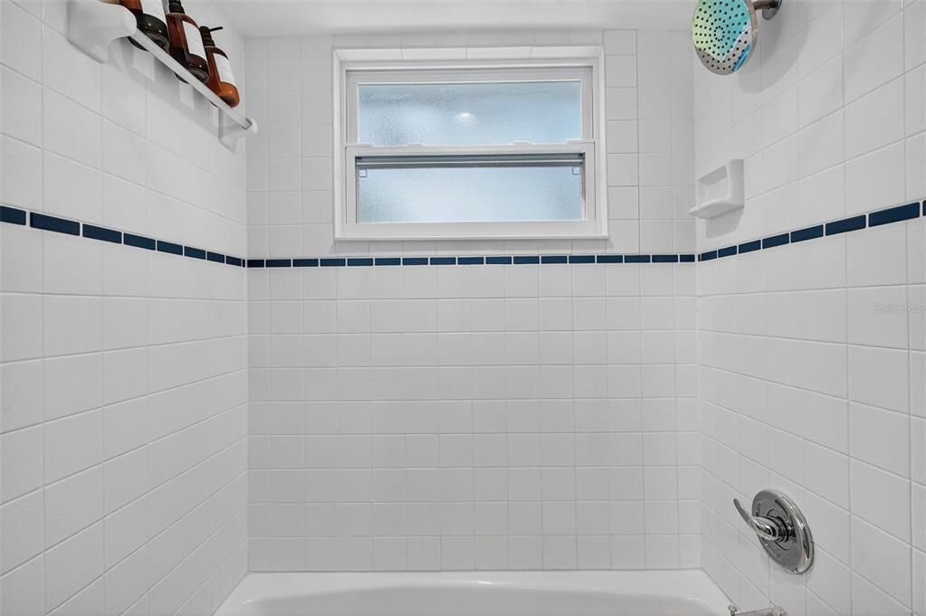 На продажу: $489,900 (3 спален, 2 ванн, 1425 Квадратных фут)