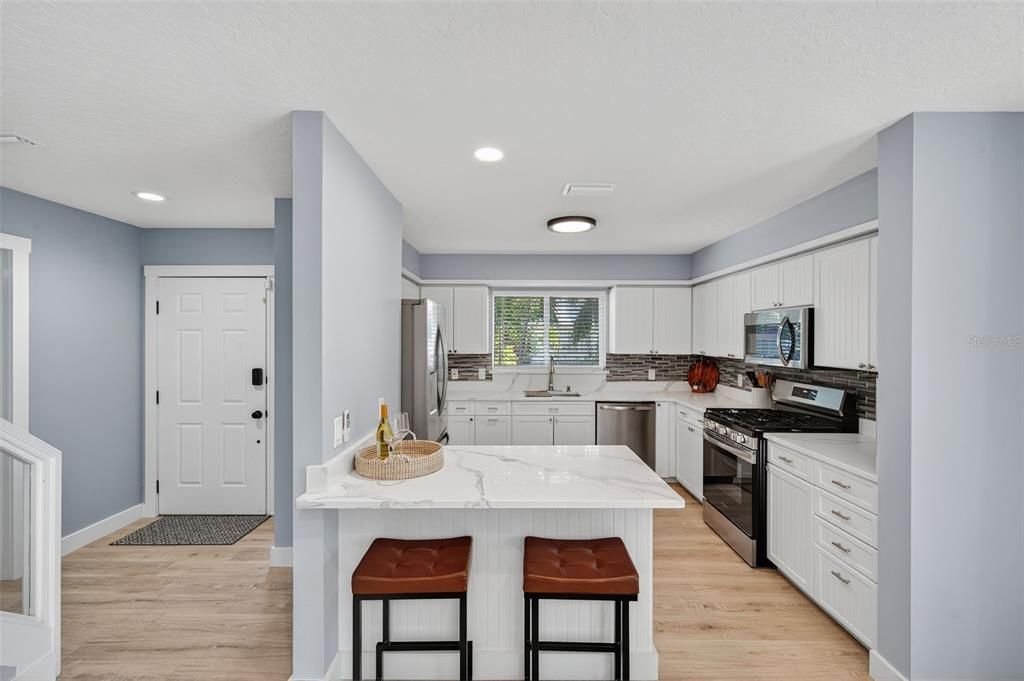 На продажу: $489,900 (3 спален, 2 ванн, 1425 Квадратных фут)