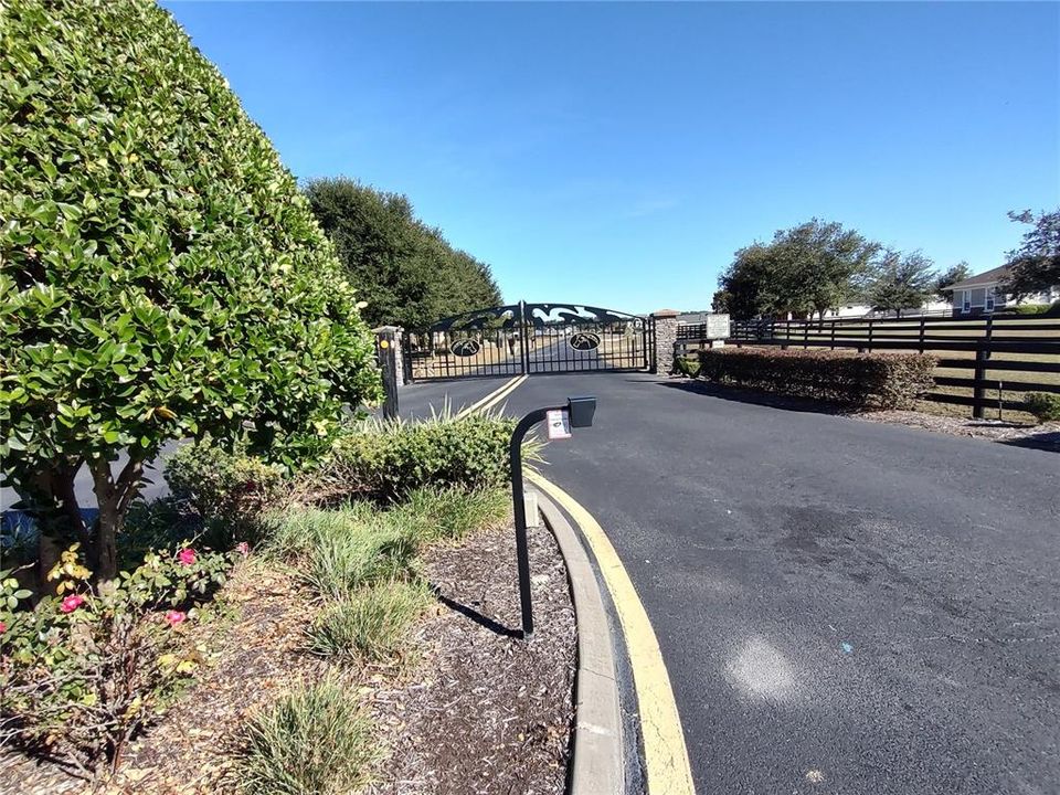 For Sale: $569,000 (4.50 acres)