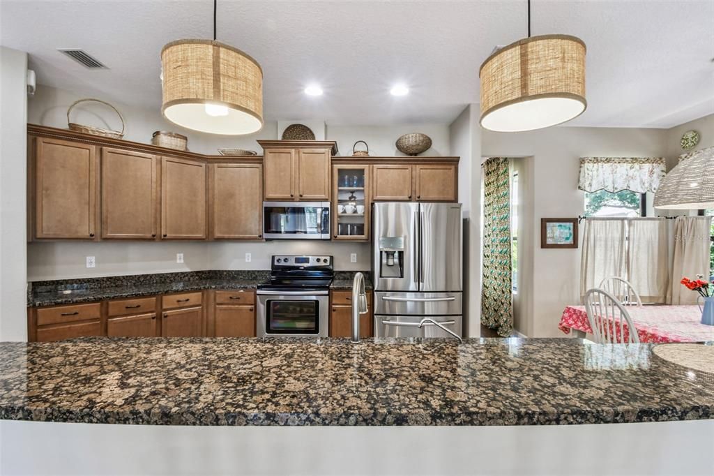 待售: $850,000 (5 贝兹, 3 浴室, 3509 平方英尺)