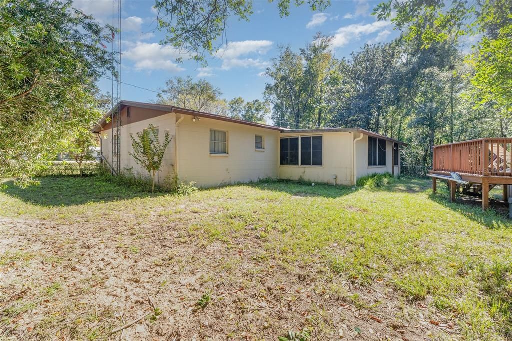 Под контрактом: $175,000 (2 спален, 2 ванн, 939 Квадратных фут)