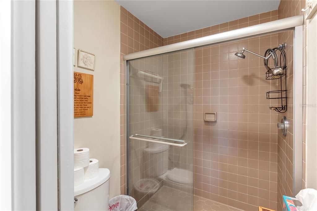 На продажу: $459,000 (2 спален, 2 ванн, 1761 Квадратных фут)