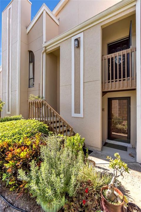 На продажу: $459,000 (2 спален, 2 ванн, 1761 Квадратных фут)