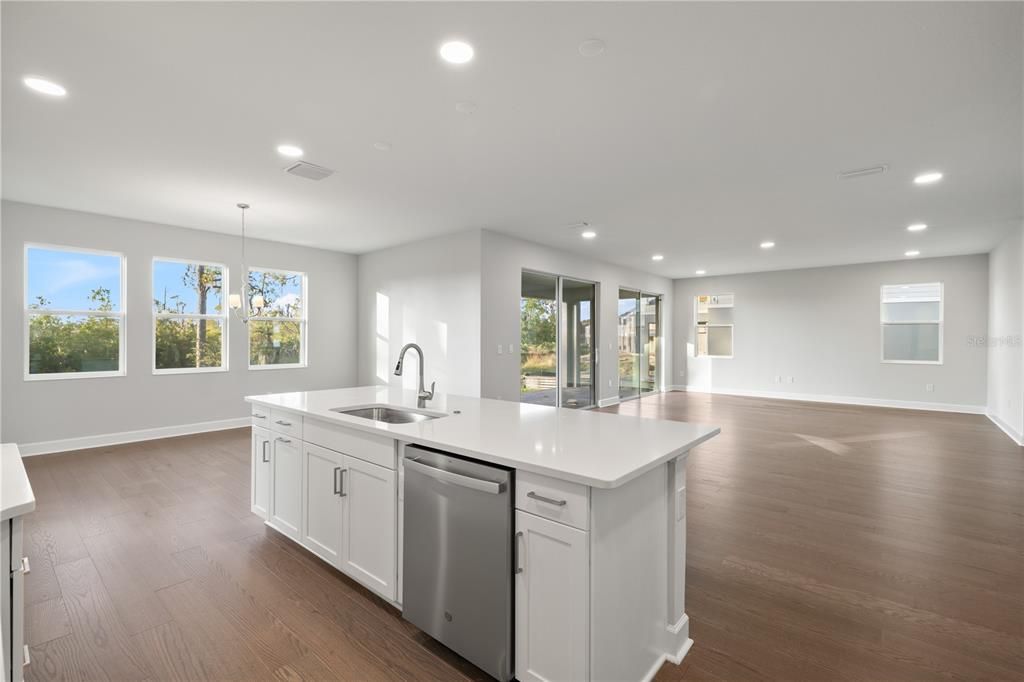 待售: $1,475,000 (6 贝兹, 4 浴室, 4676 平方英尺)