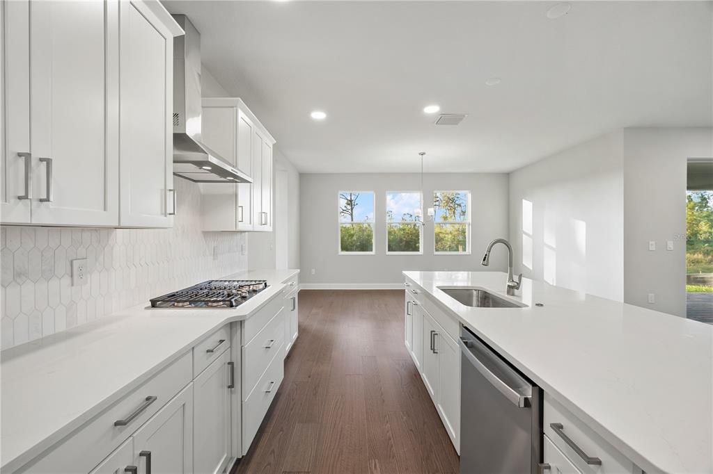 待售: $1,475,000 (6 贝兹, 4 浴室, 4676 平方英尺)