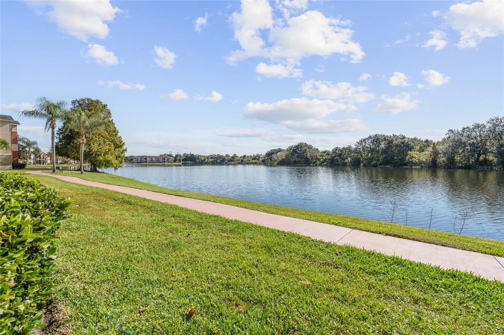 For Sale: $245,000 (2 beds, 2 baths, 975 Square Feet)