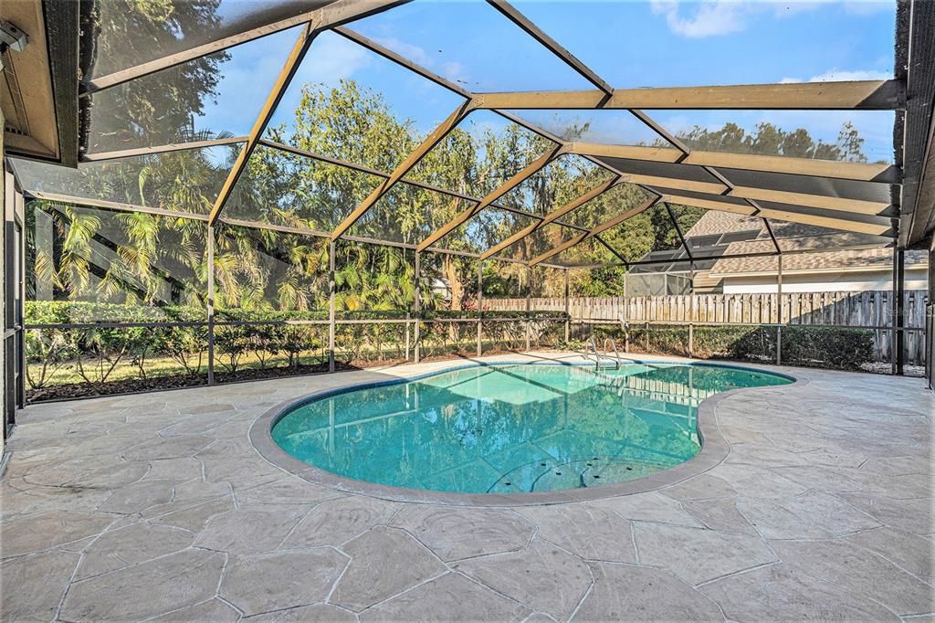 出租: $4,400 (4 贝兹, 2 浴室, 2406 平方英尺)