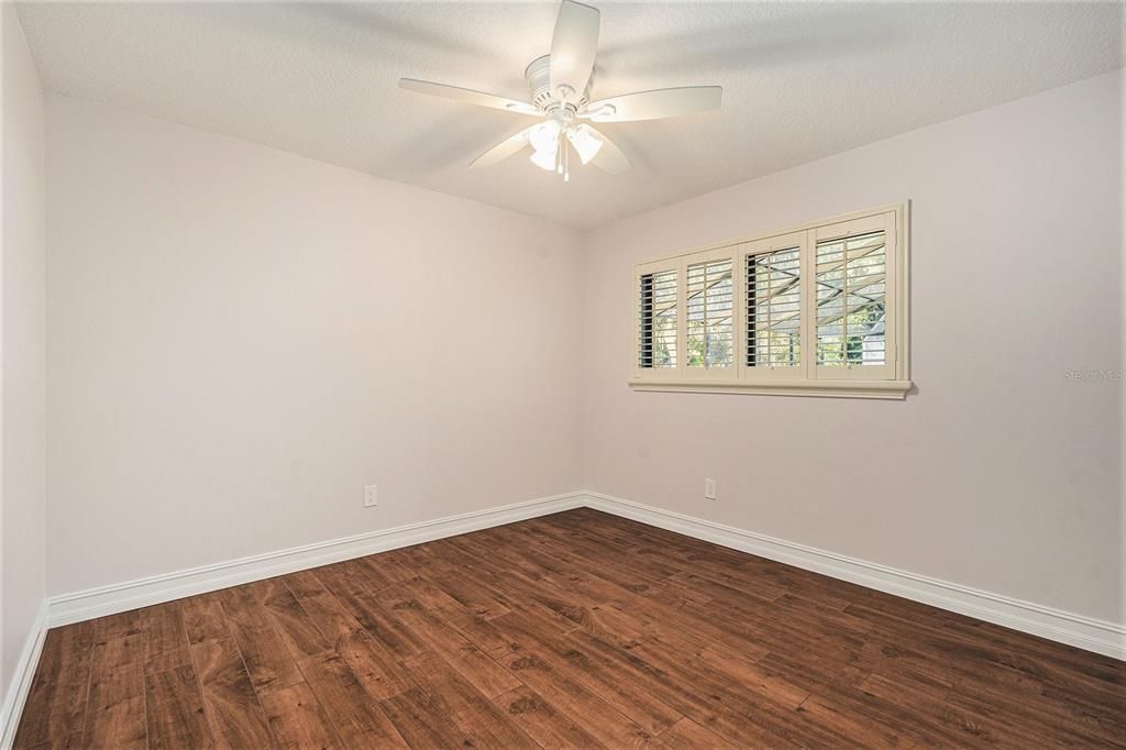 出租: $4,400 (4 贝兹, 2 浴室, 2406 平方英尺)