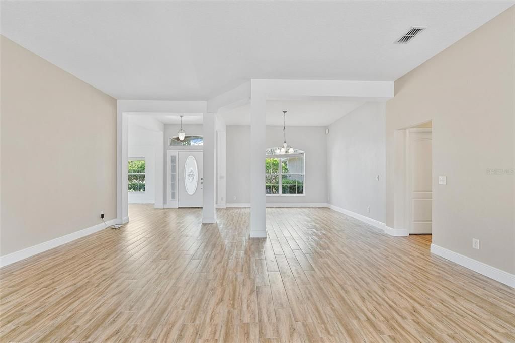 Active With Contract: $499,999 (4 beds, 3 baths, 2545 Square Feet)