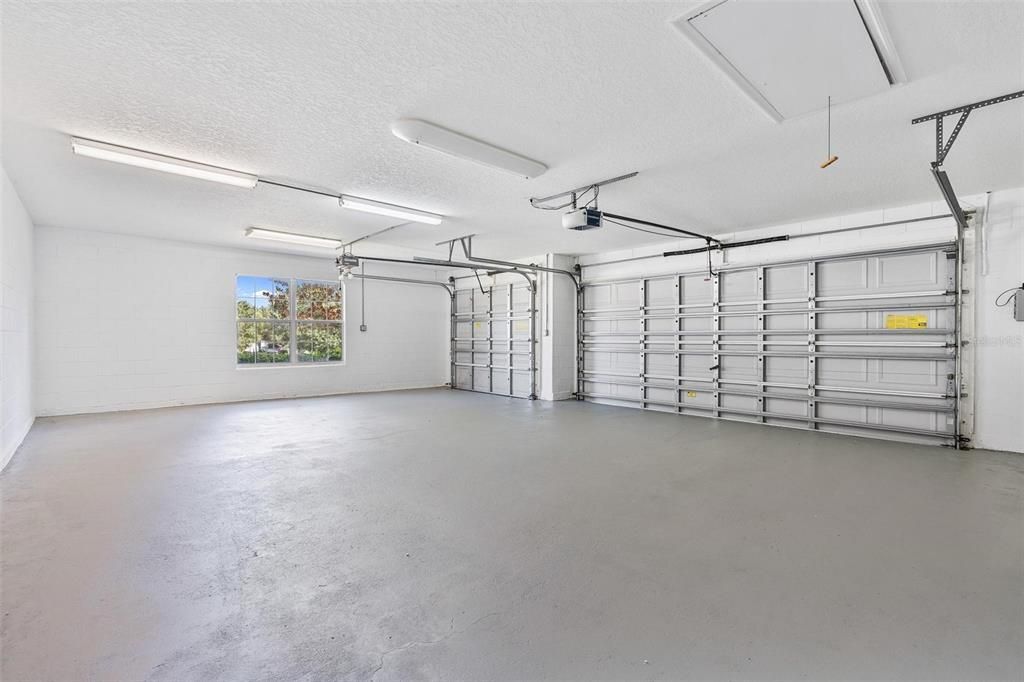 Active With Contract: $499,999 (4 beds, 3 baths, 2545 Square Feet)