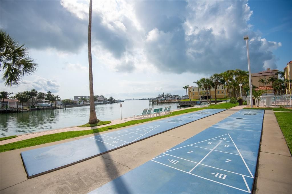 На продажу: $575,000 (2 спален, 2 ванн, 800 Квадратных фут)