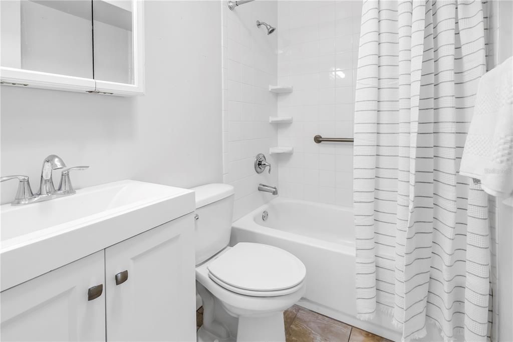 En Venta: $375,000 (3 camas, 2 baños, 1545 Pies cuadrados)