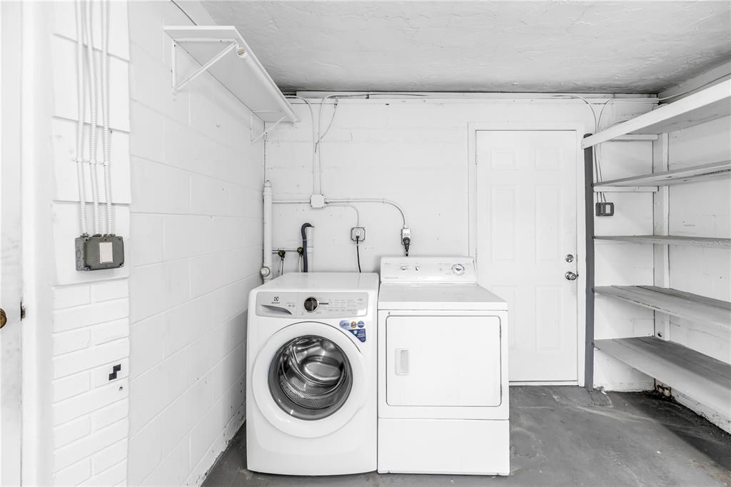 En Venta: $375,000 (3 camas, 2 baños, 1545 Pies cuadrados)