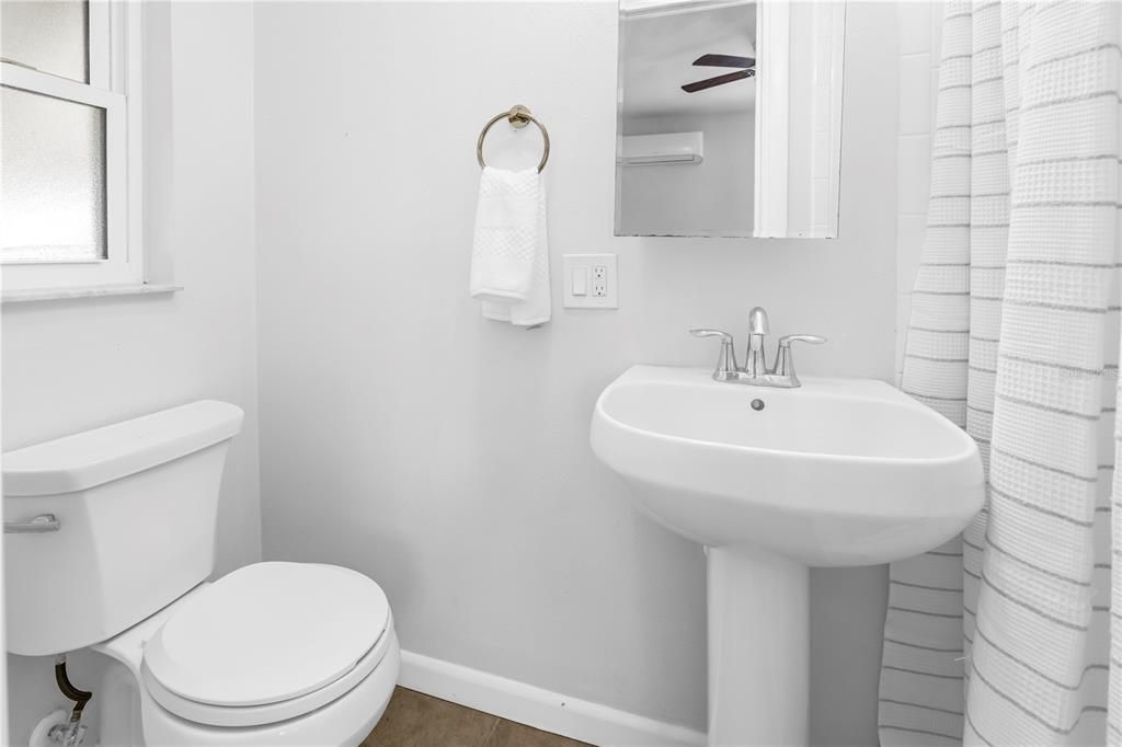 En Venta: $375,000 (3 camas, 2 baños, 1545 Pies cuadrados)