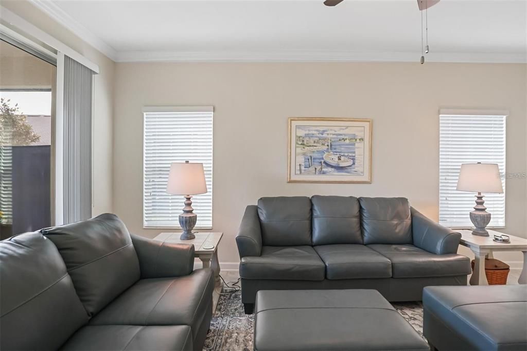 For Sale: $219,900 (2 beds, 2 baths, 1521 Square Feet)