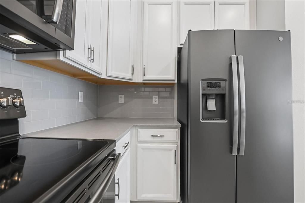 For Sale: $219,900 (2 beds, 2 baths, 1521 Square Feet)