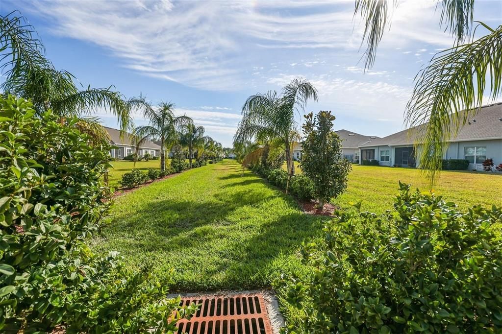 For Sale: $219,900 (2 beds, 2 baths, 1521 Square Feet)