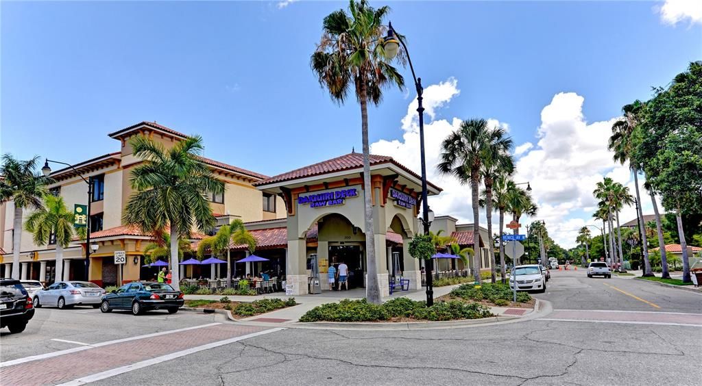 Active With Contract: $479,500 (3 beds, 2 baths, 1750 Square Feet)