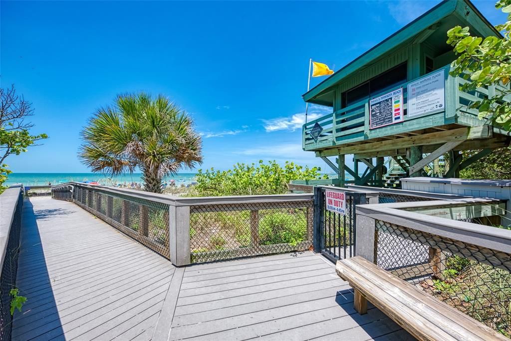 Active With Contract: $479,500 (3 beds, 2 baths, 1750 Square Feet)