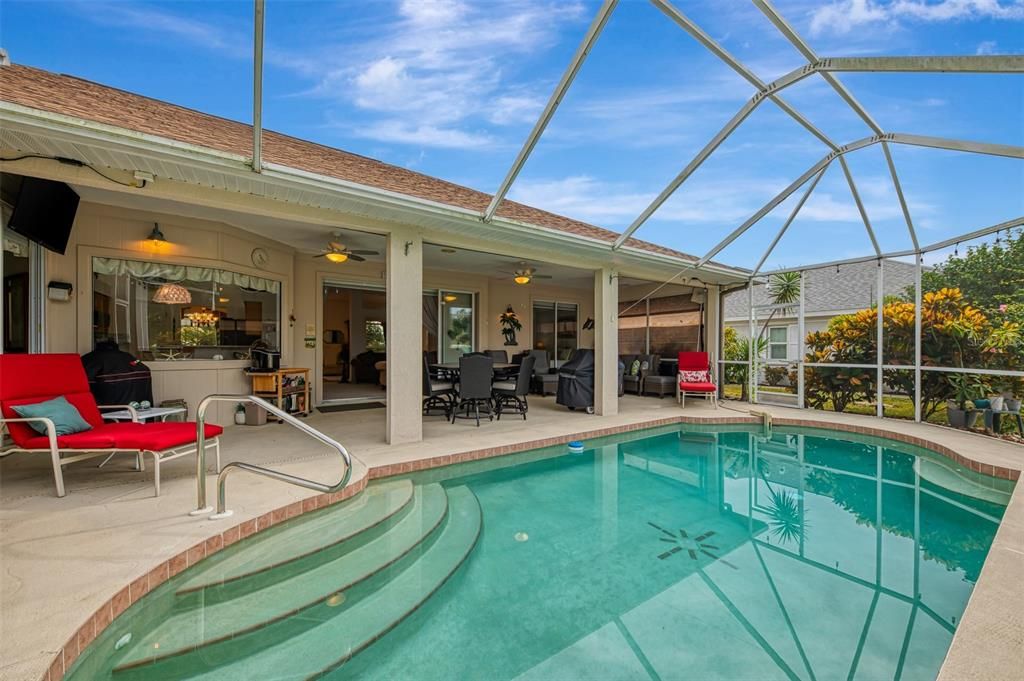 Active With Contract: $479,500 (3 beds, 2 baths, 1750 Square Feet)