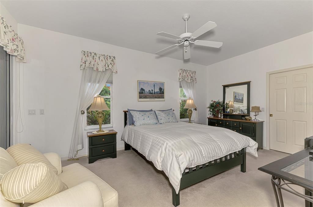 Active With Contract: $479,500 (3 beds, 2 baths, 1750 Square Feet)