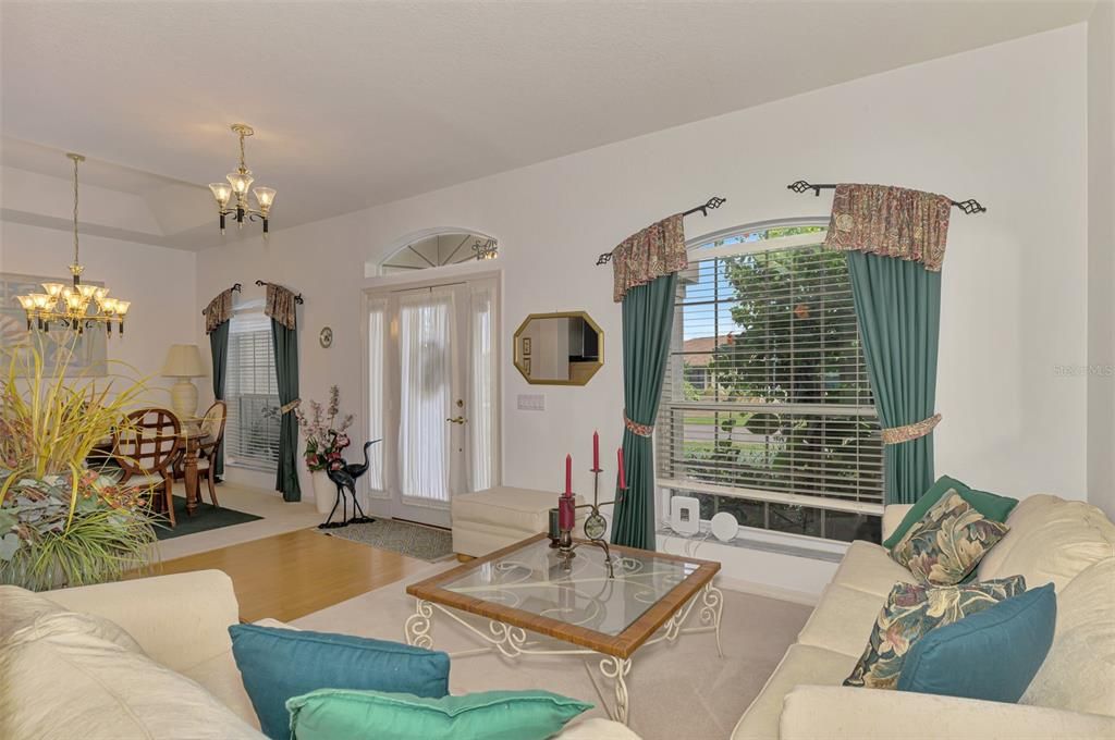 Active With Contract: $479,500 (3 beds, 2 baths, 1750 Square Feet)