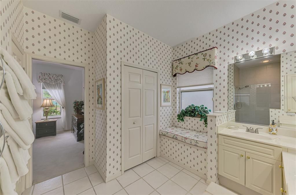 Active With Contract: $479,500 (3 beds, 2 baths, 1750 Square Feet)