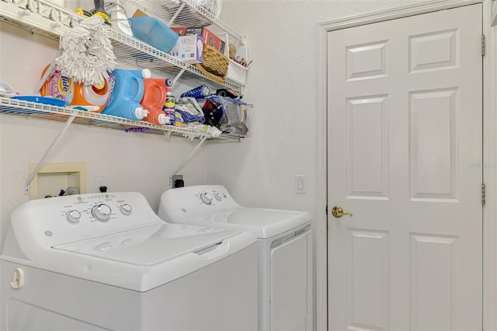 Active With Contract: $479,500 (3 beds, 2 baths, 1750 Square Feet)