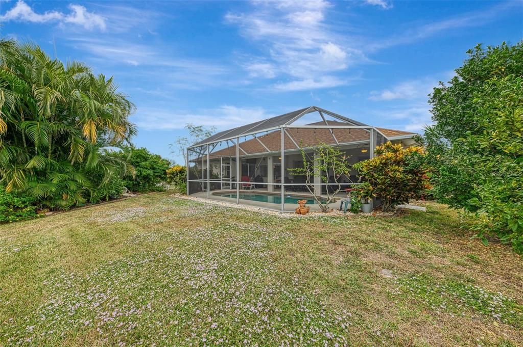 Active With Contract: $479,500 (3 beds, 2 baths, 1750 Square Feet)