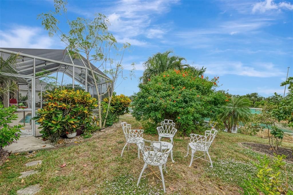 Active With Contract: $479,500 (3 beds, 2 baths, 1750 Square Feet)