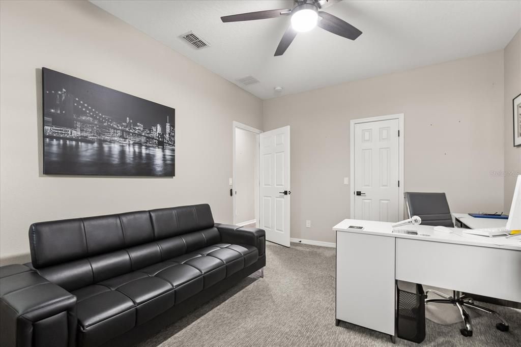 For Sale: $1,399,000 (5 beds, 4 baths, 4377 Square Feet)