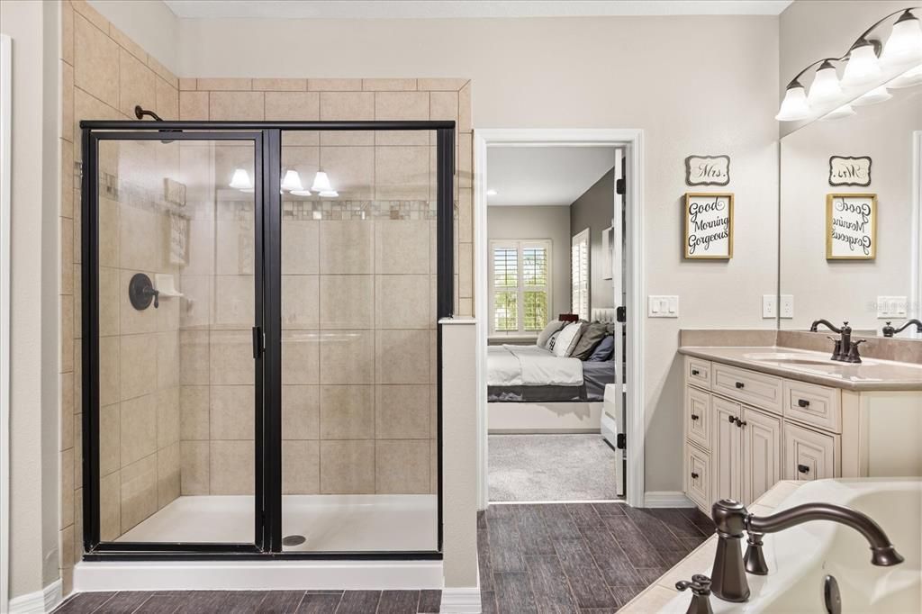 For Sale: $1,399,000 (5 beds, 4 baths, 4377 Square Feet)