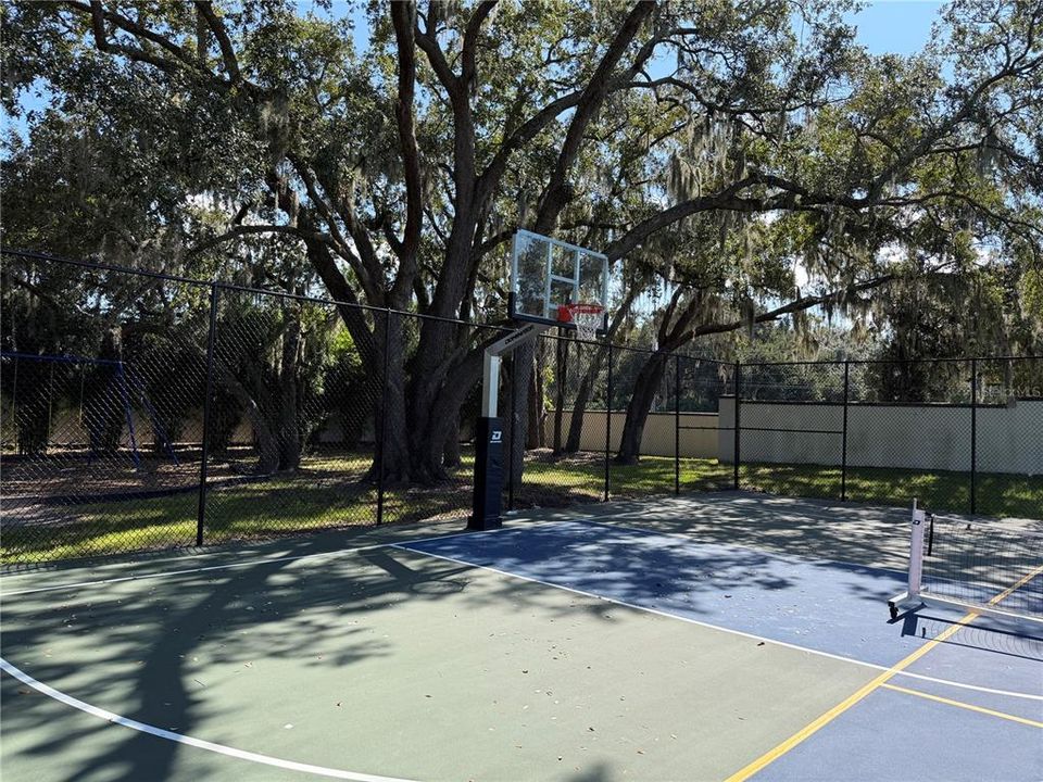 For Sale: $1,399,000 (5 beds, 4 baths, 4377 Square Feet)