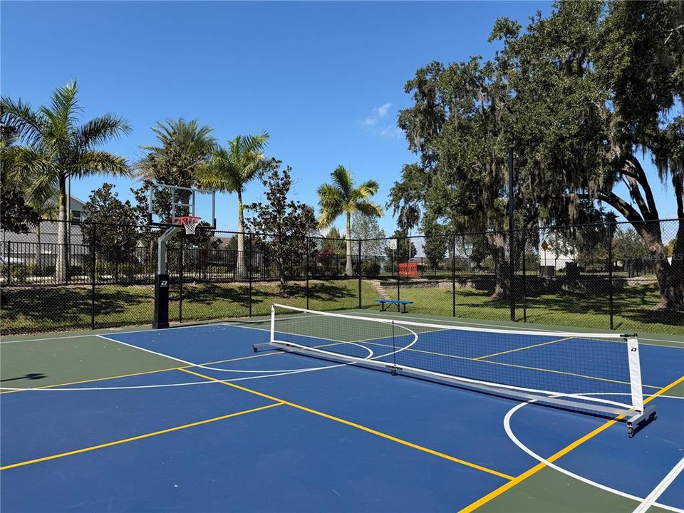 For Sale: $1,399,000 (5 beds, 4 baths, 4377 Square Feet)