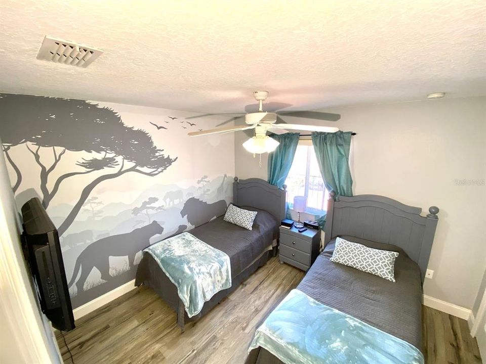 For Rent: $1,900 (3 beds, 3 baths, 1187 Square Feet)