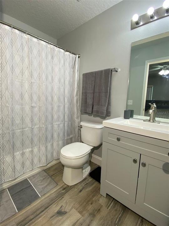 For Rent: $1,900 (3 beds, 3 baths, 1187 Square Feet)