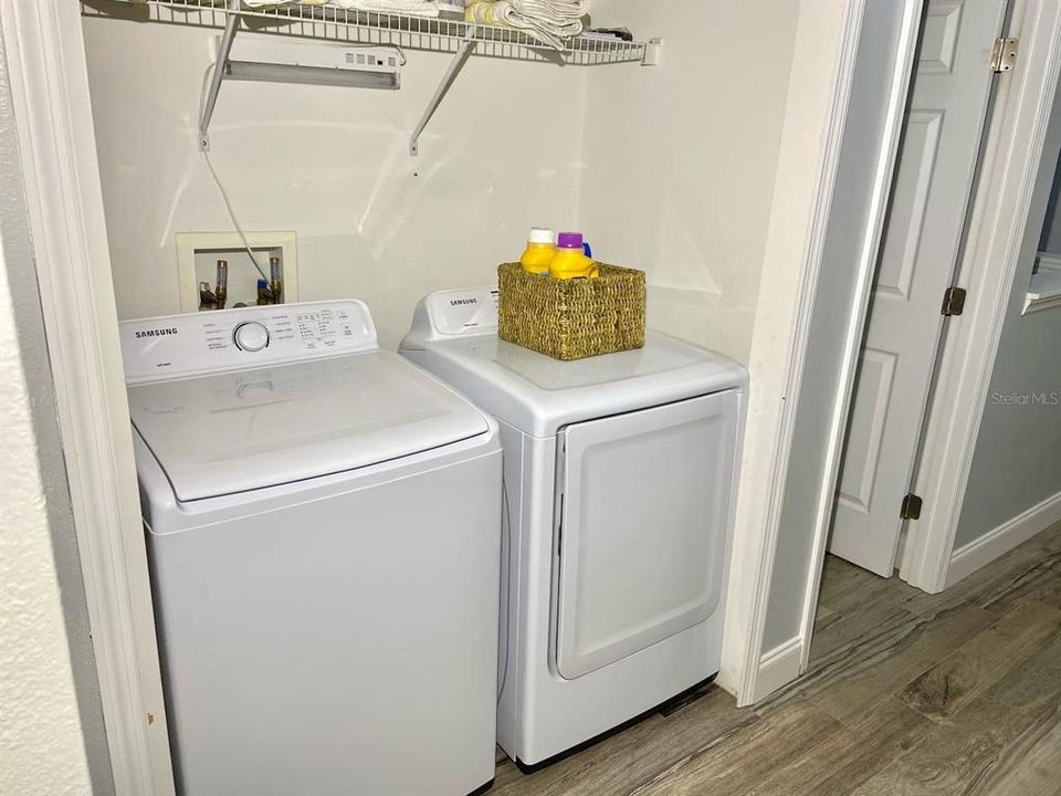 For Rent: $1,900 (3 beds, 3 baths, 1187 Square Feet)