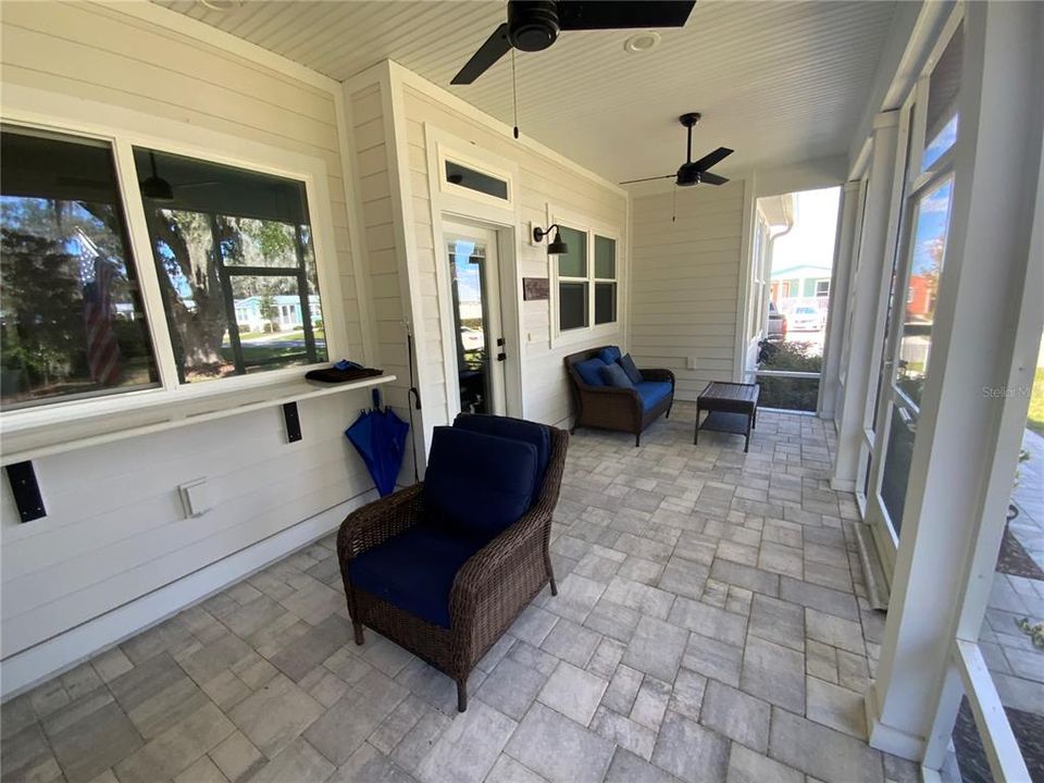 En Venta: $192,500 (2 camas, 2 baños, 772 Pies cuadrados)