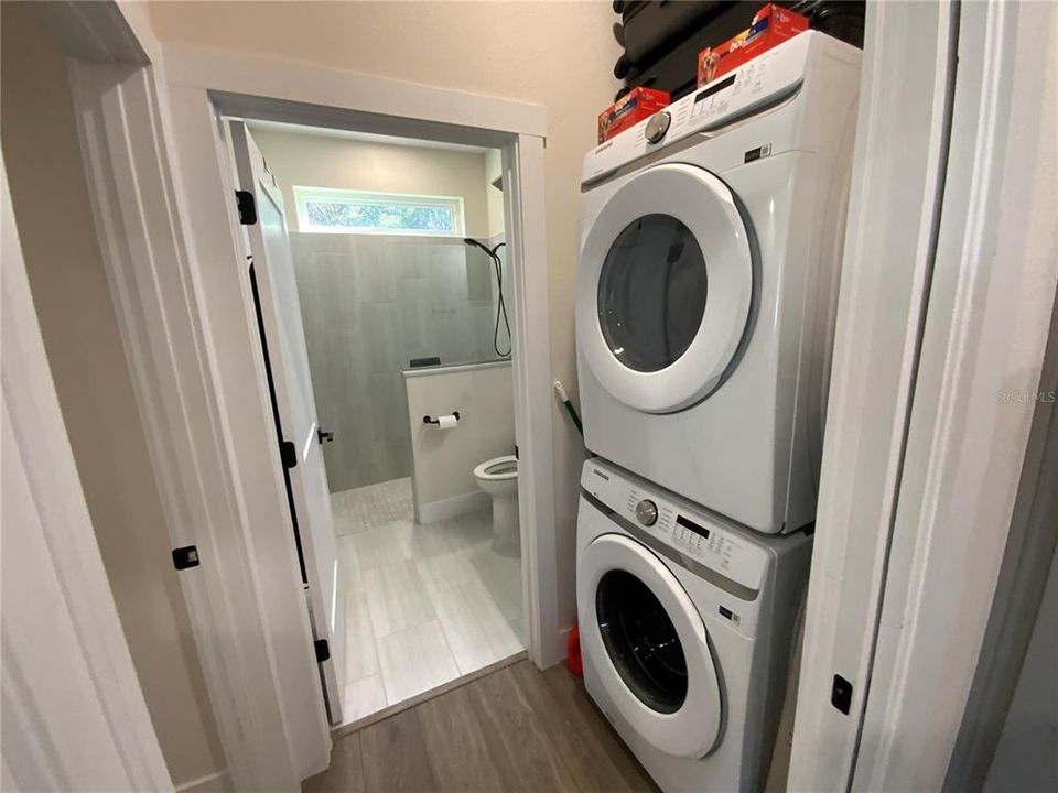 En Venta: $192,500 (2 camas, 2 baños, 772 Pies cuadrados)