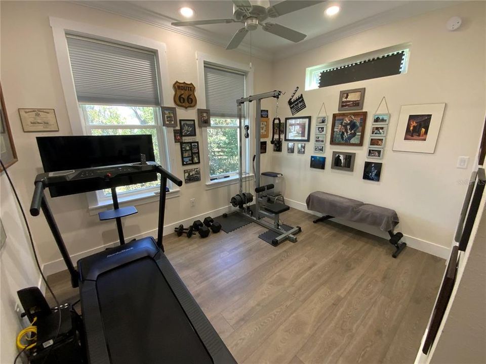 En Venta: $192,500 (2 camas, 2 baños, 772 Pies cuadrados)