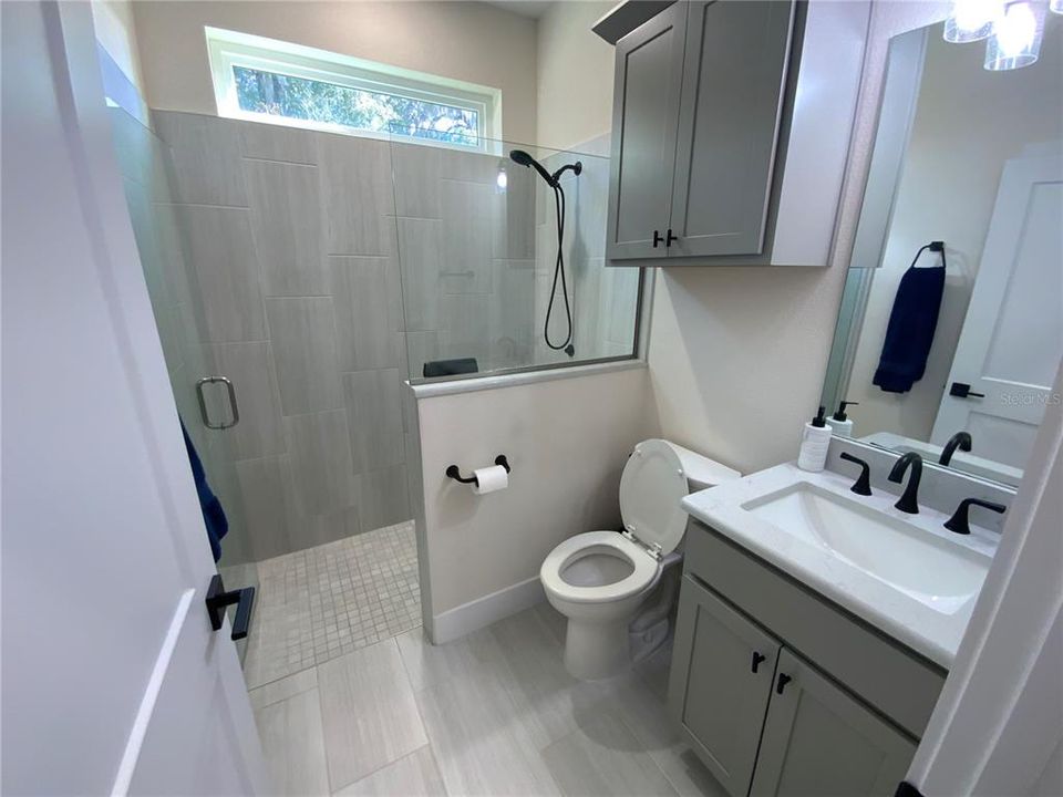 En Venta: $192,500 (2 camas, 2 baños, 772 Pies cuadrados)