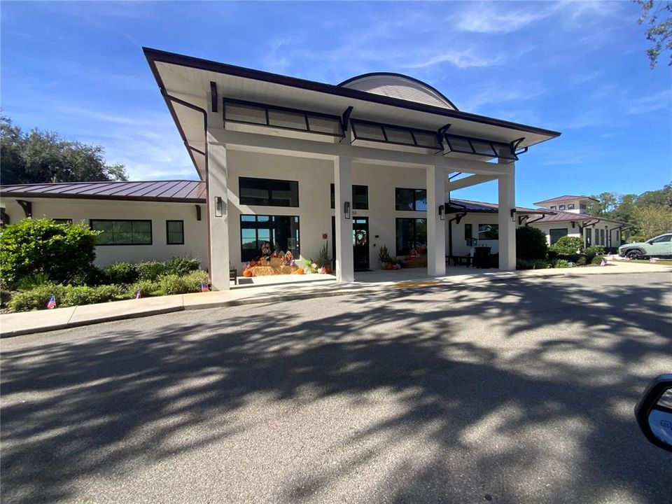 En Venta: $192,500 (2 camas, 2 baños, 772 Pies cuadrados)