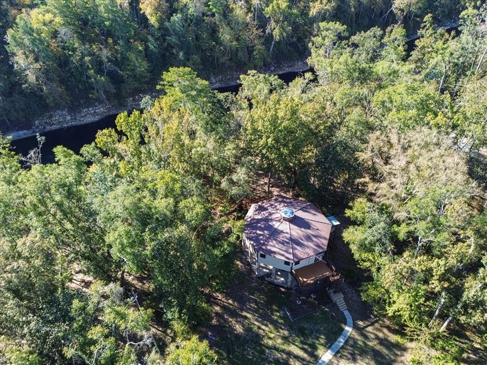 For Sale: $384,999 (3 beds, 2 baths, 1741 Square Feet)