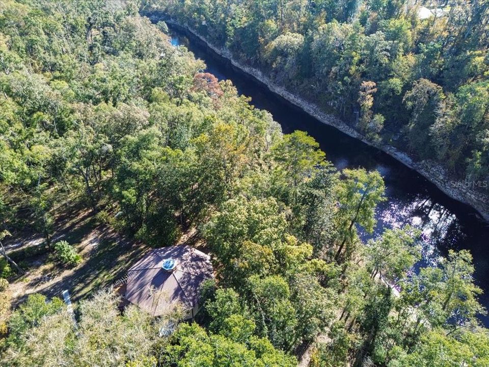 For Sale: $384,999 (3 beds, 2 baths, 1741 Square Feet)