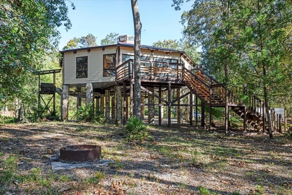 For Sale: $384,999 (3 beds, 2 baths, 1741 Square Feet)